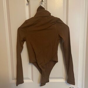NWT Re Ona Brown Turtleneck Long Sleeve Fitted Bodysuit